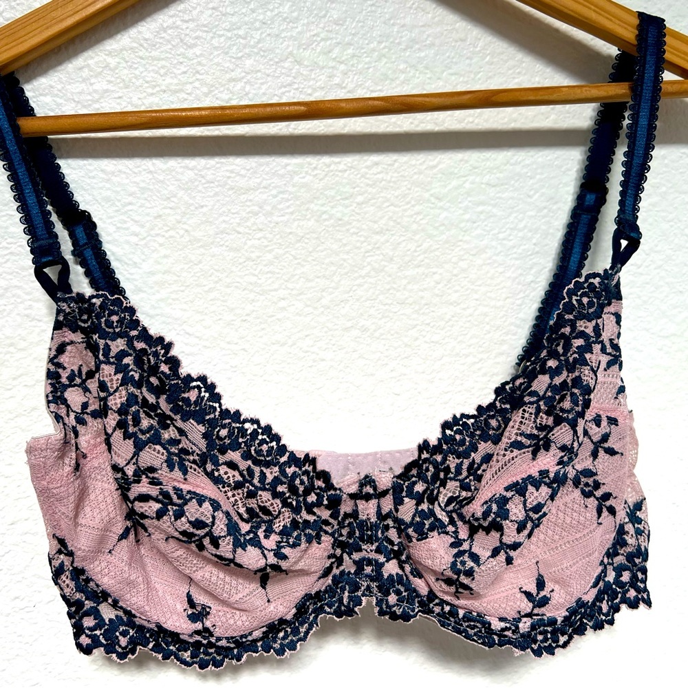 WACOAL EMBRACE LACE UNDERWIRE FLORAL UNLINED 34D BRA